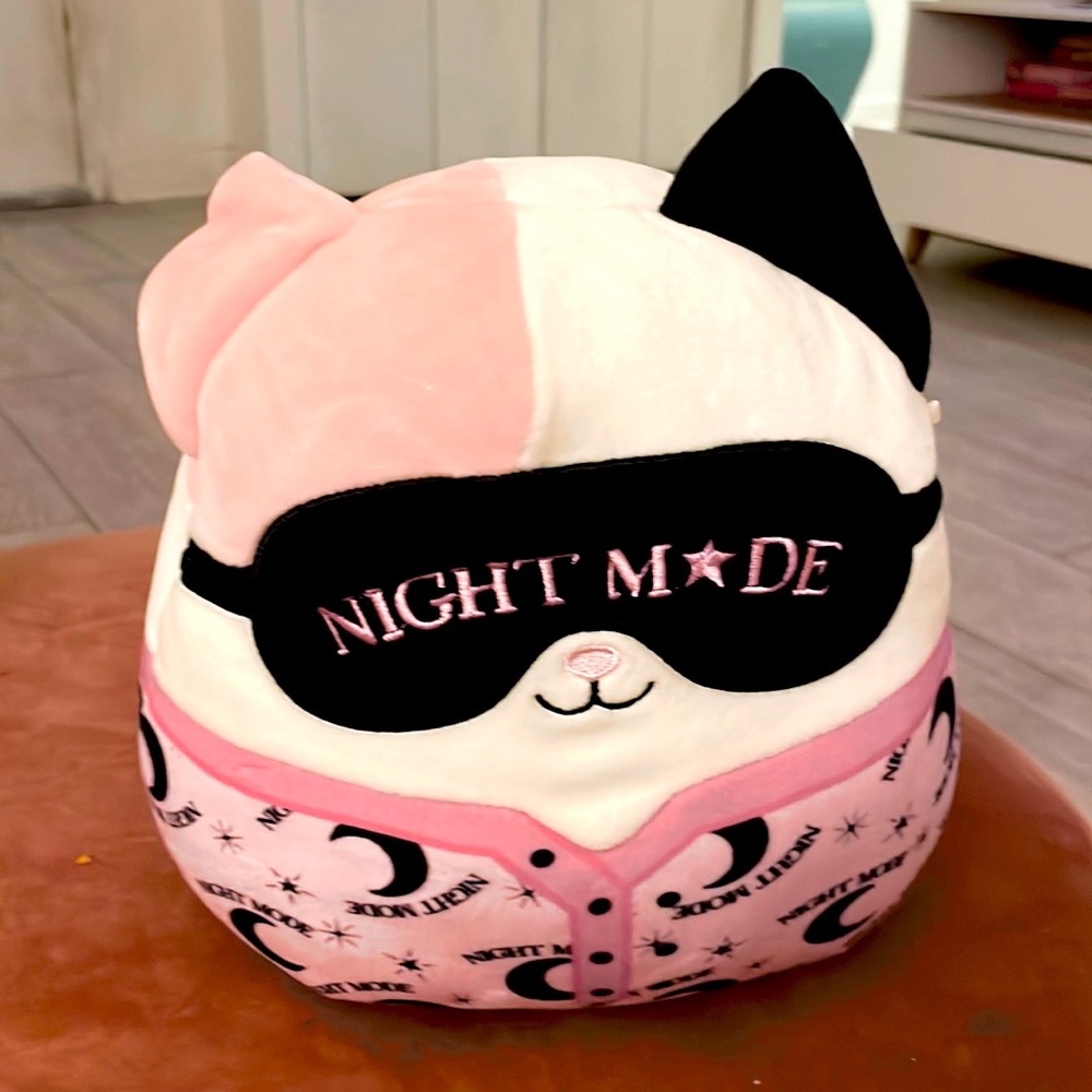 CAT SQUISHMALLOW